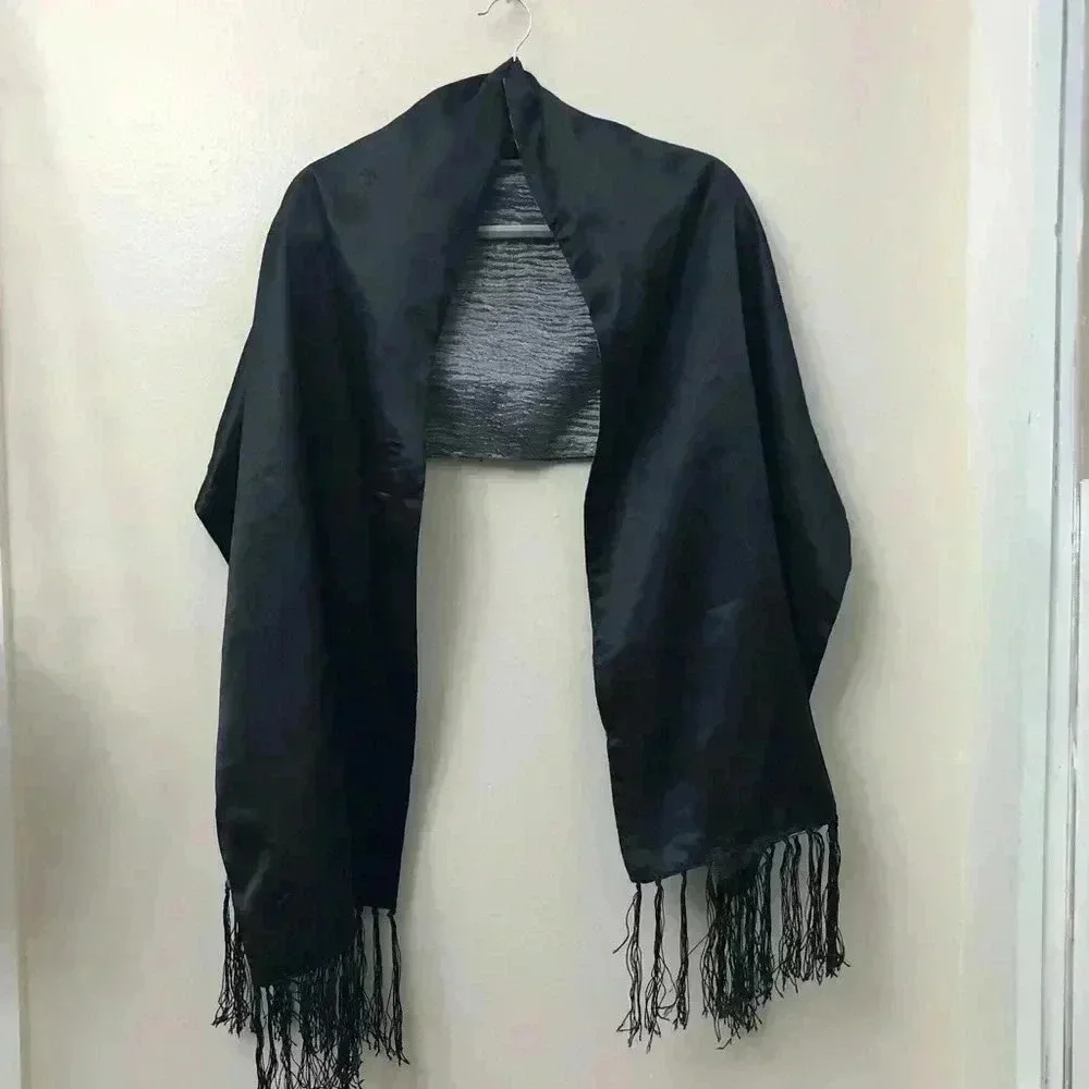 Women's‎ Reversible Wrap Silver and Black with Fringe One Size